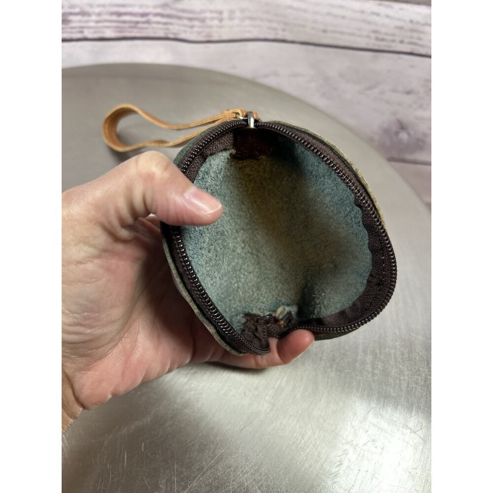 AmeriLeather Gray Leather Coin Pouch Wristlet Small Zip Wallet Key Holder - Picture 6 of 7